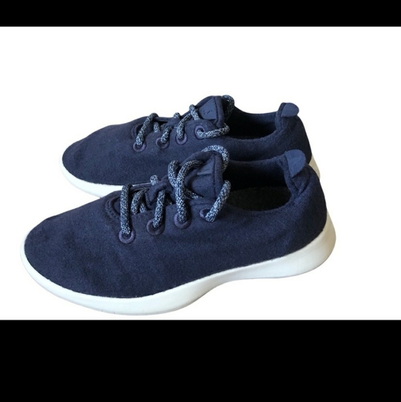 Allbirds Wool Lace Up Sneakers - Picture 2 of 8